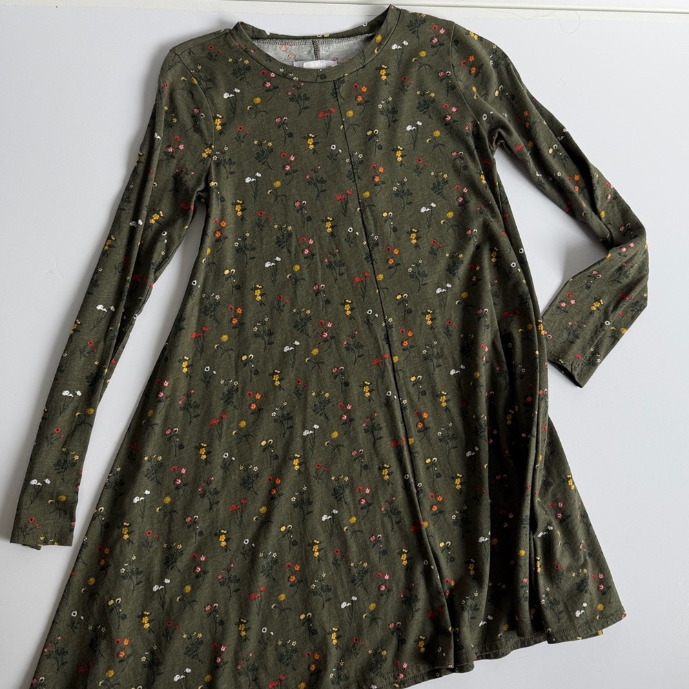 Melrose and Market Green Floral Top